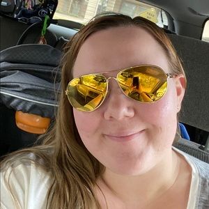 Meet your Posher, Summer